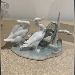 Lladro Spain original 1969 porcelain figurine THE 3 Geese (New & Mint condition)